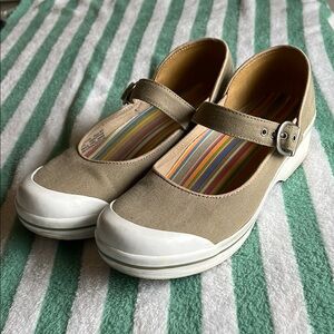 Women’s Dansko tan Mary Janes size 40